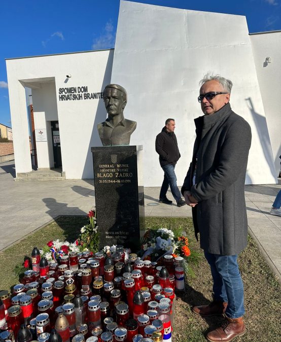 Polaganje vijenca u Vukovaru, gradu heroju na Dan sjećanja 18. 11. 2023.