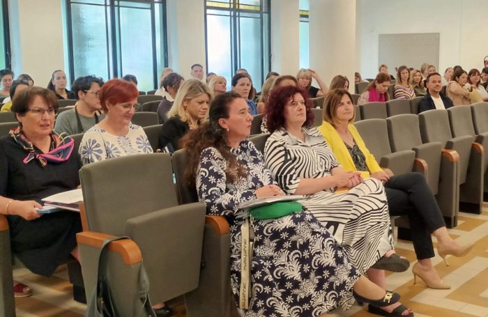 Osmi znanstveno-stručni skup Suodnos metodičke teorije i prakse Osmi znanstveno-stručni skup Suodnos metodičke teorije i prakse